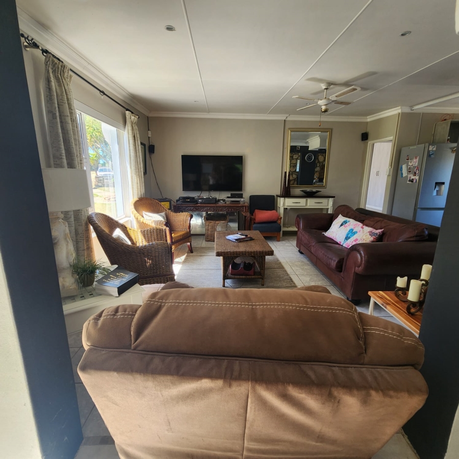 3 Bedroom Property for Sale in Stilbaai Oos Western Cape